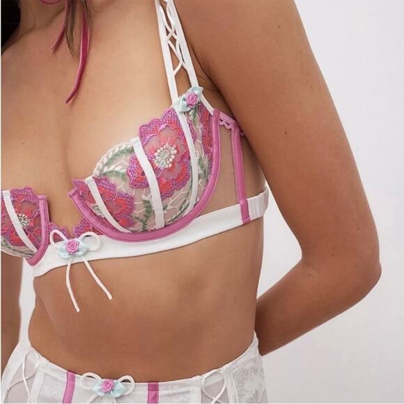 For Love & Lemons Festival Floral Underwire Bra White Pink Floral size 34 DC0
